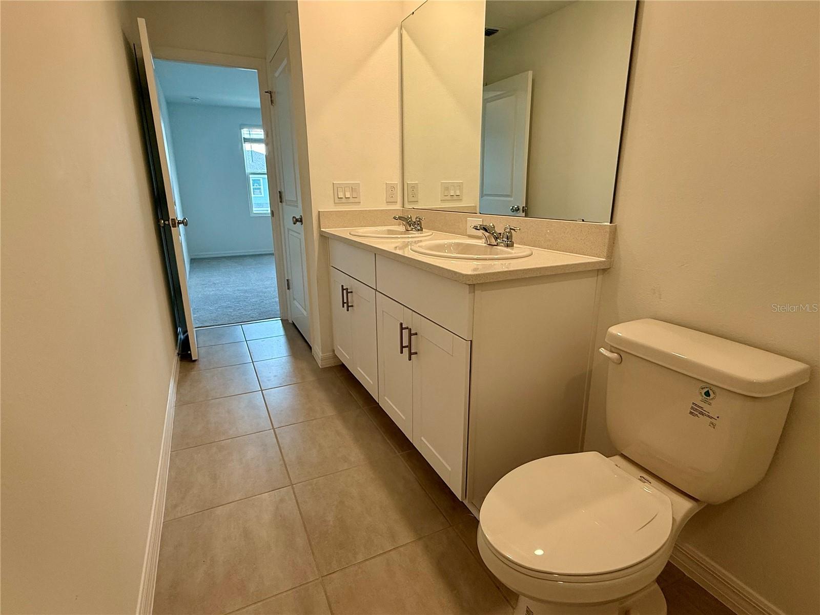 Image 17 of 26 For 2996 Skyline Loop