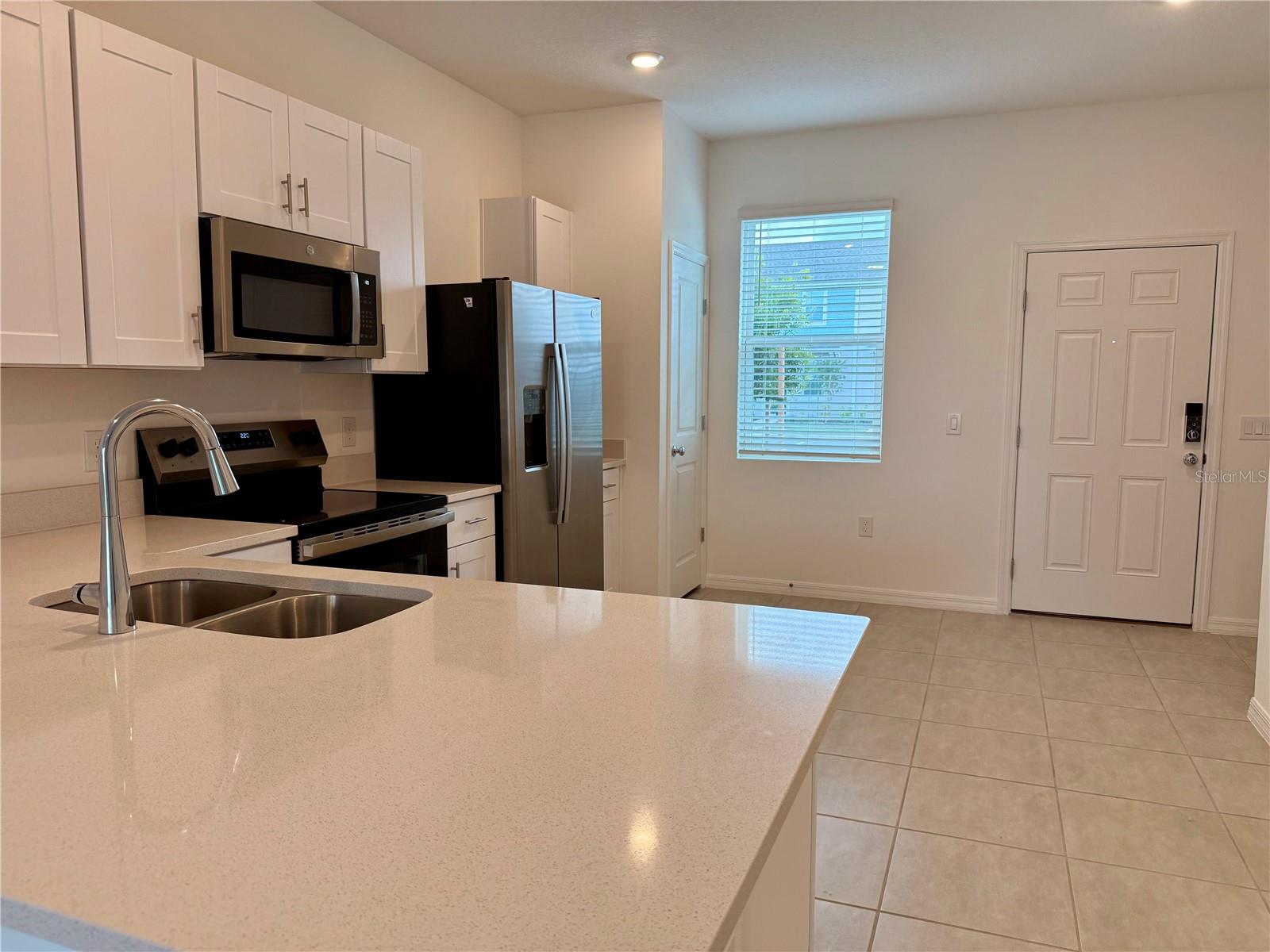 Image 23 of 26 For 2996 Skyline Loop