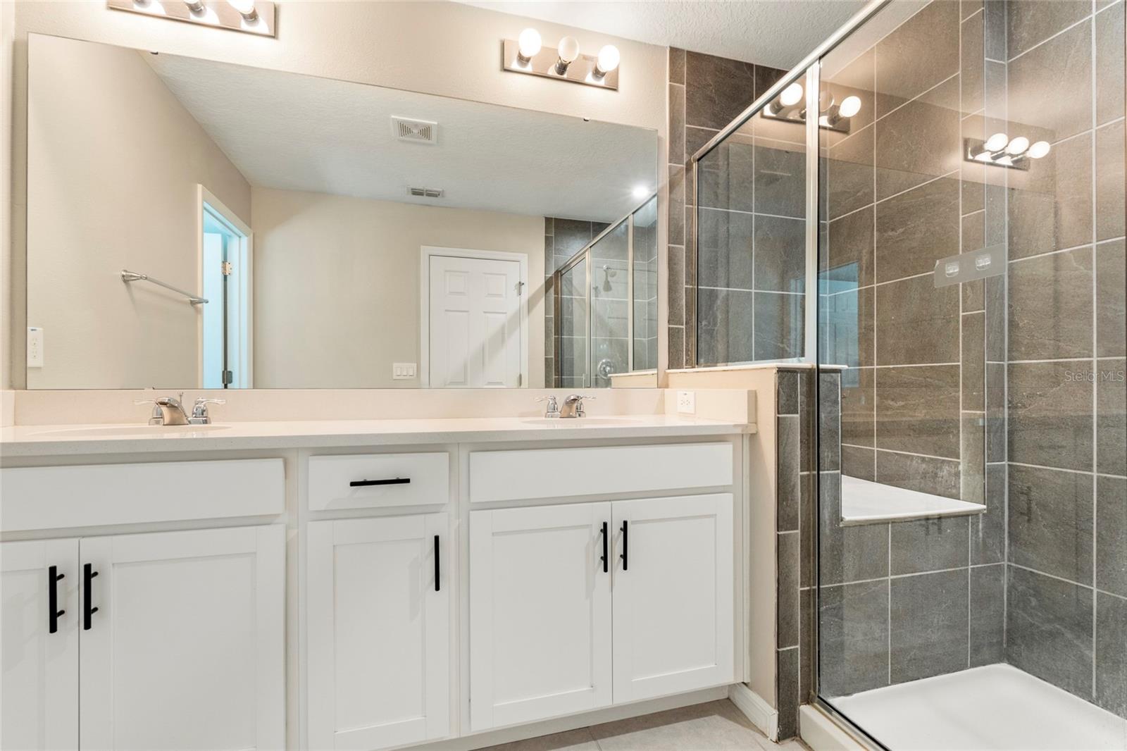 Image 32 of 35 For 13366 Abuela Alley