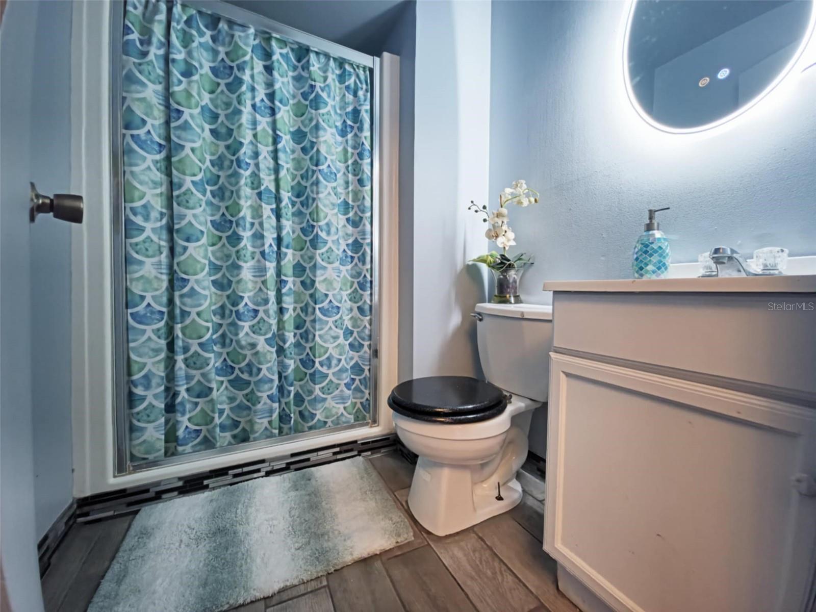 Image 11 of 29 For 1052 Laura Street