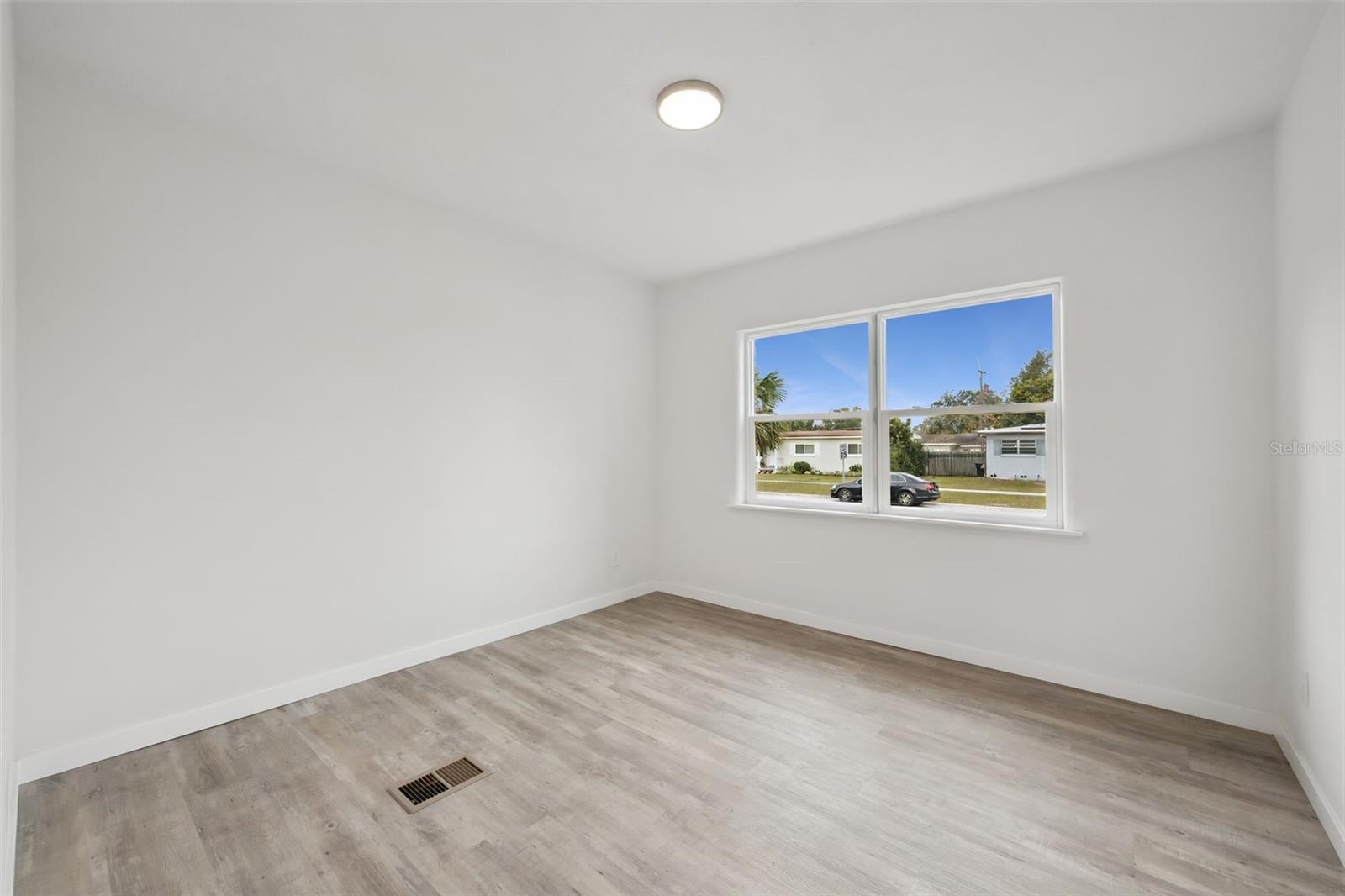 Image 18 of 26 For 4322 Lancashire Lane