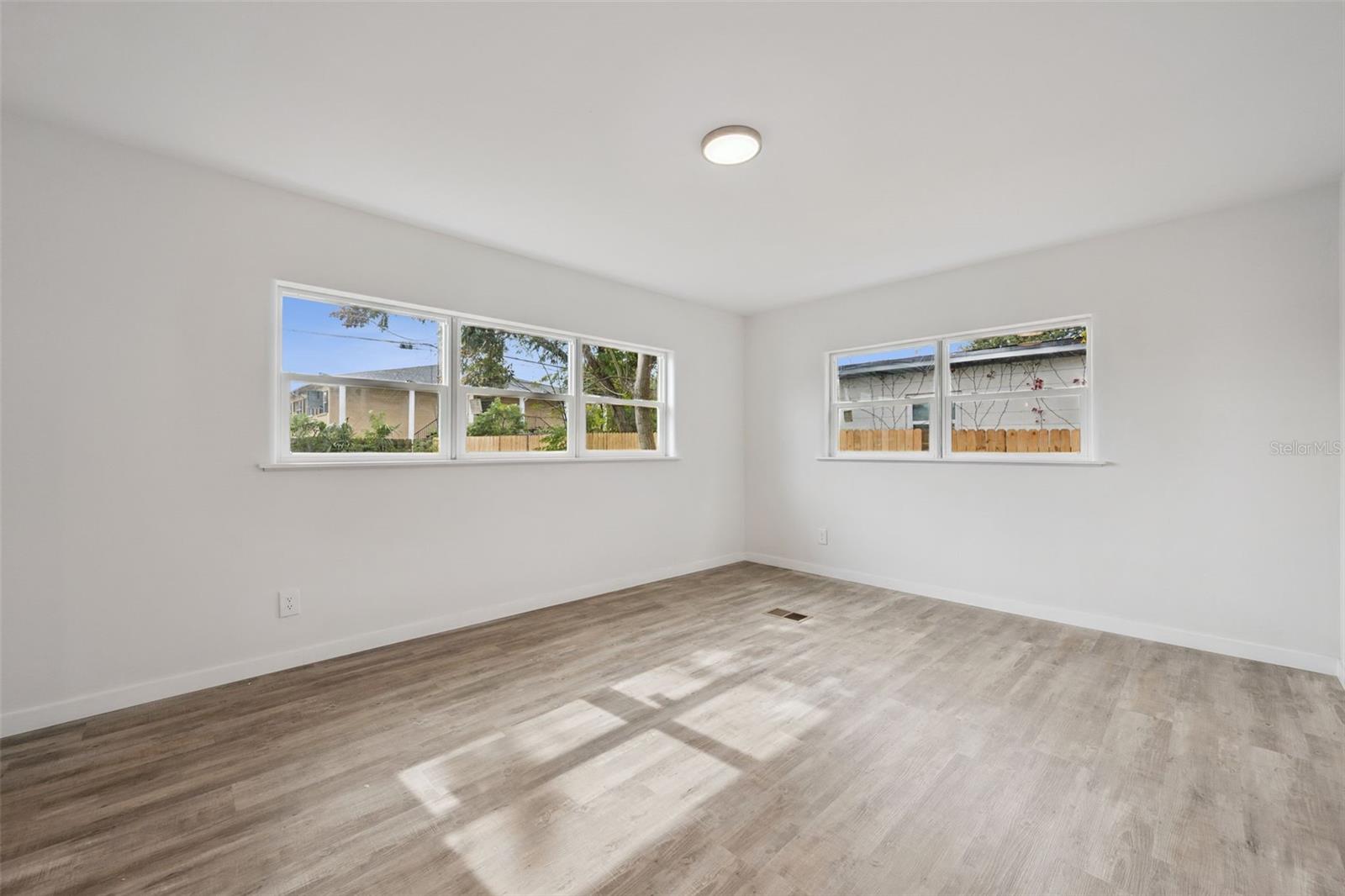 Image 21 of 26 For 4322 Lancashire Lane