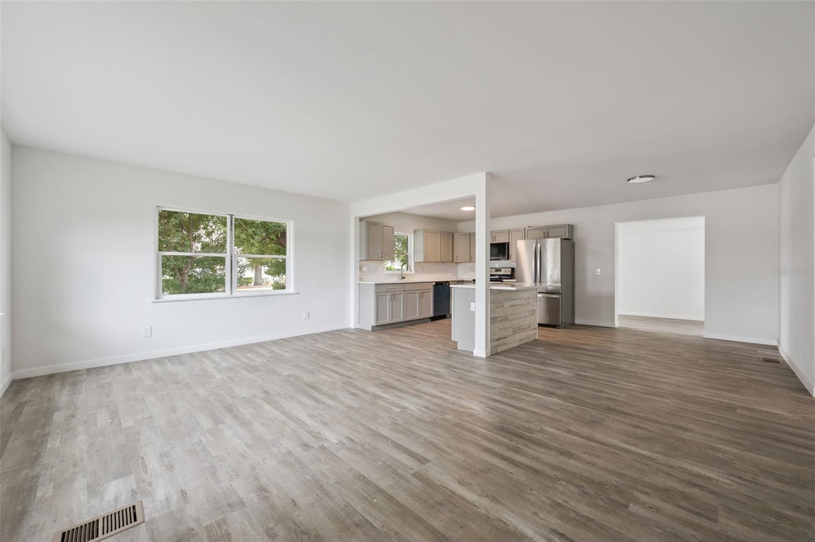 Image 5 of 26 For 4322 Lancashire Lane