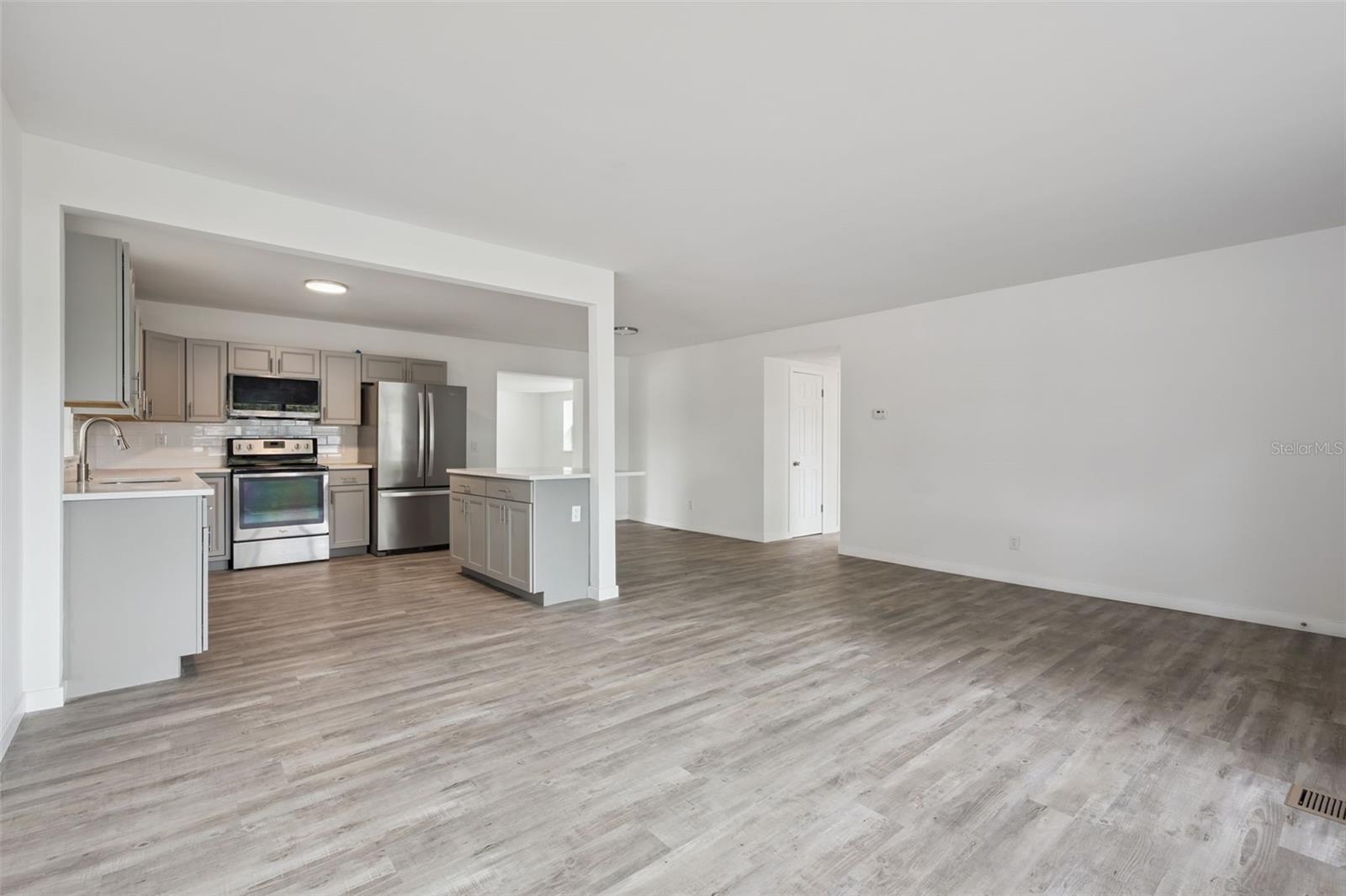 Image 7 of 26 For 4322 Lancashire Lane