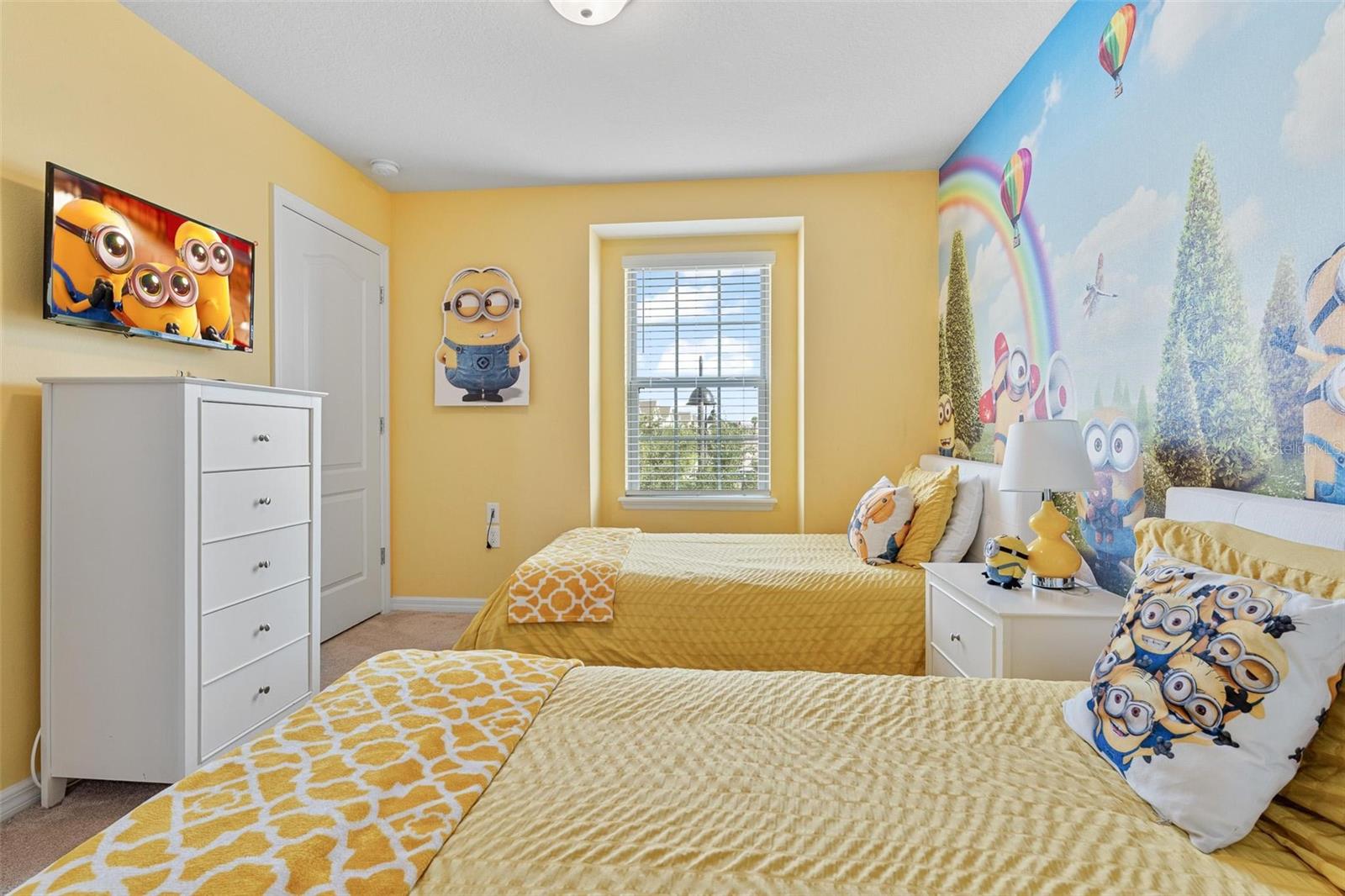 Image 5 of 57 For 8936 Sydney Avenue