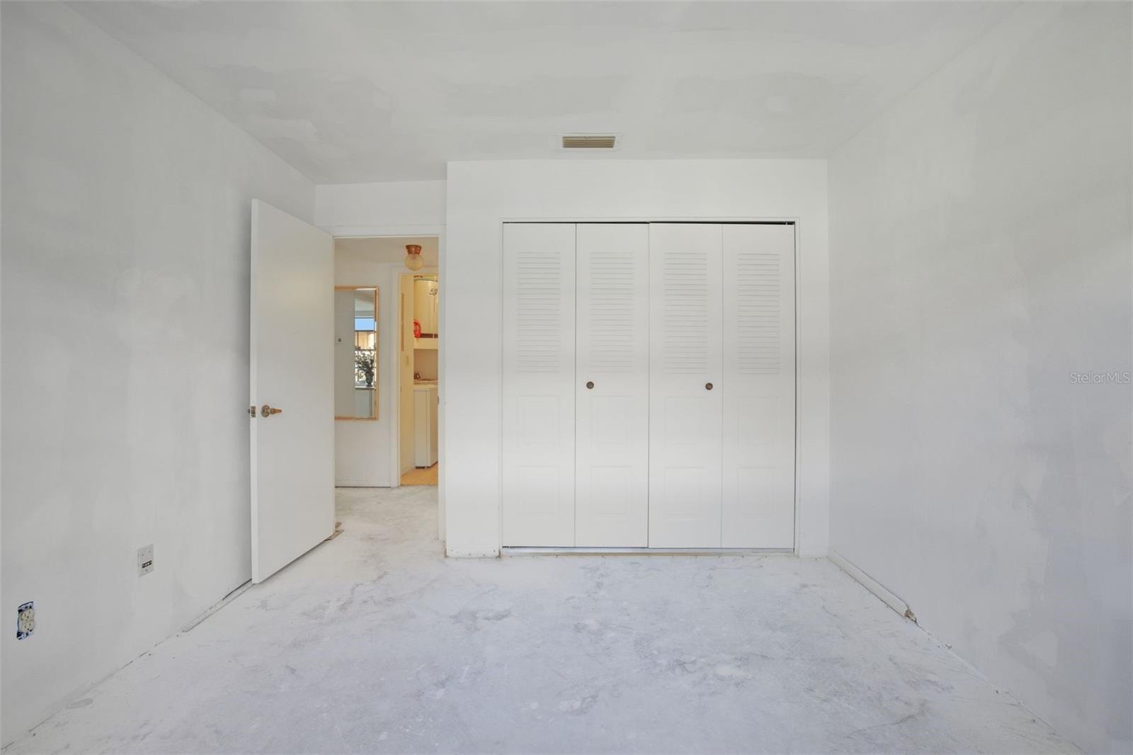 Image 19 of 32 For 19029 Us Highway 19 N 15a