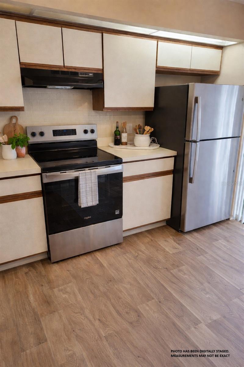 Image 31 of 36 For 1317 Lucaya Circle