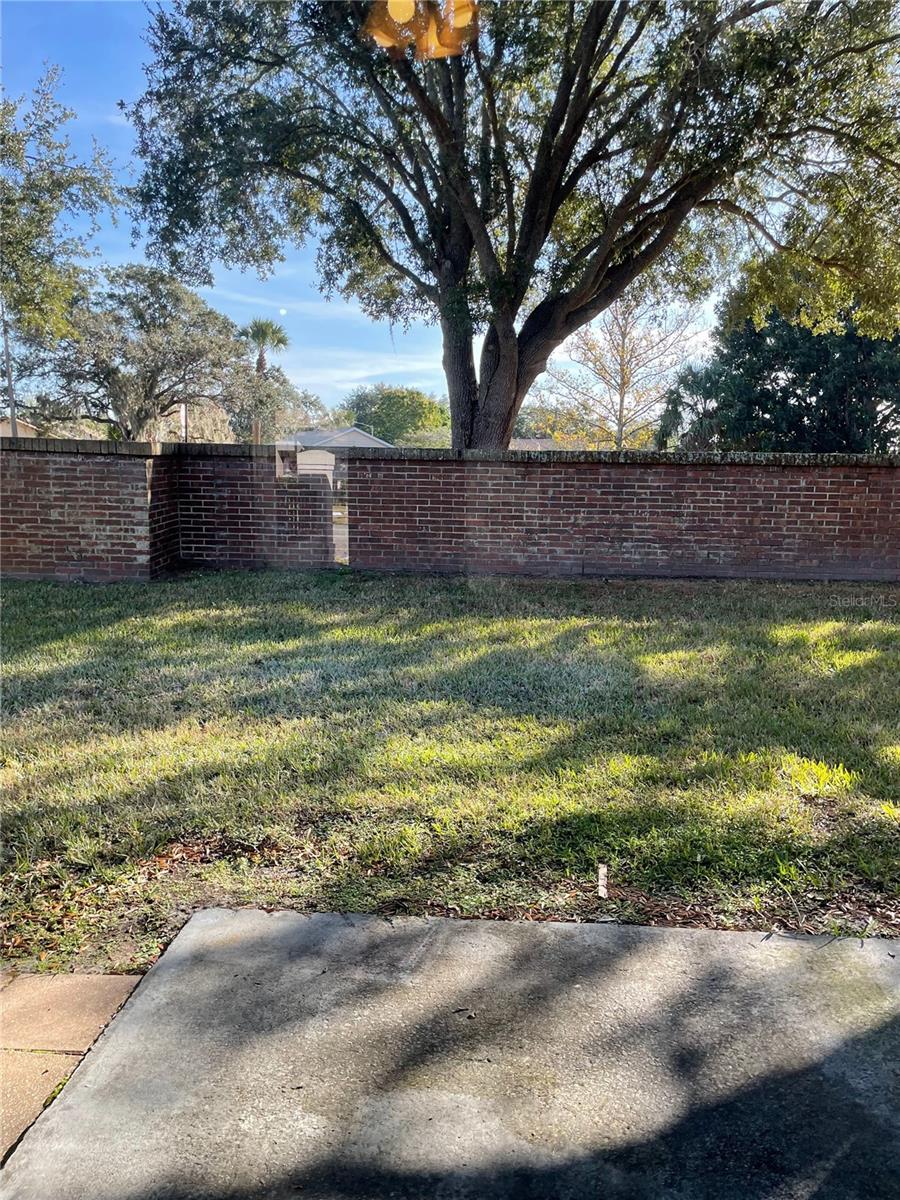 Image 32 of 36 For 1317 Lucaya Circle