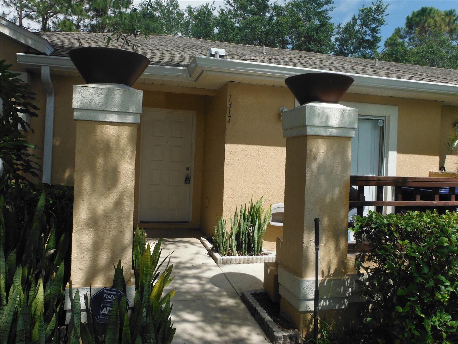 Image 34 of 36 For 1317 Lucaya Circle