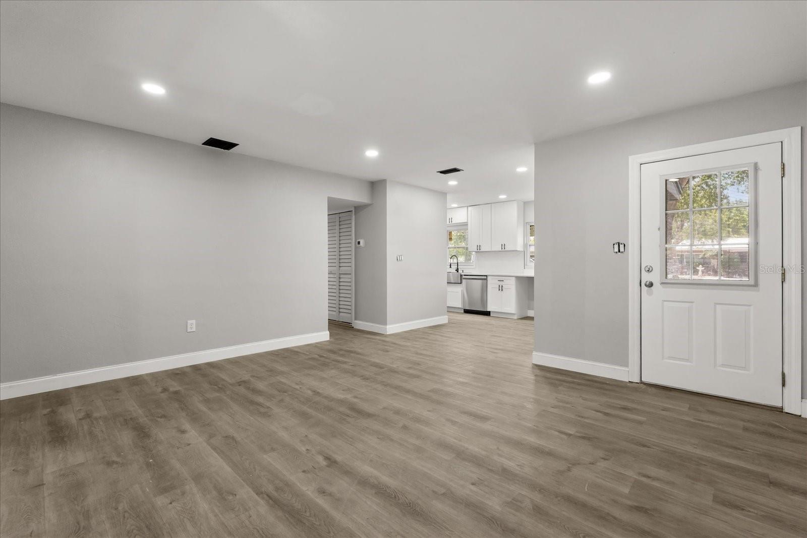 Image 12 of 40 For 2014 10th Street Nw