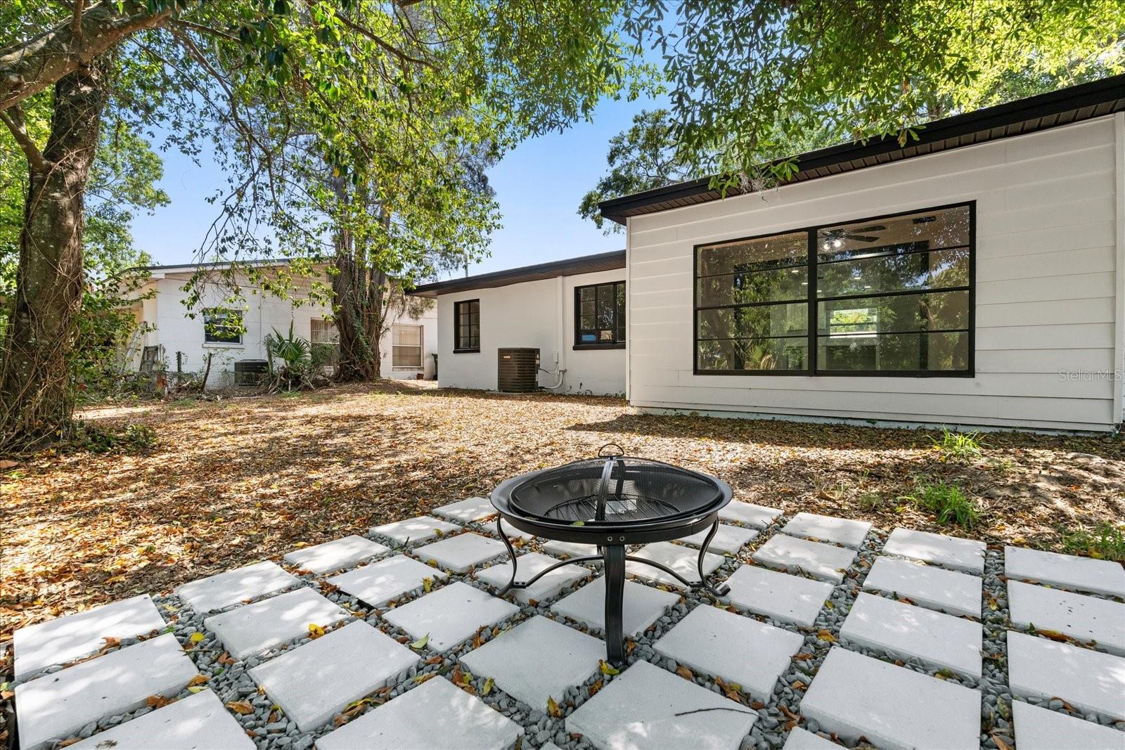 Image 2 of 40 For 2014 10th Street Nw