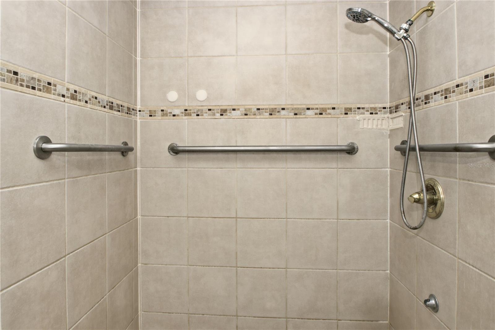 Image 10 of 31 For 103 Fairlane Circle