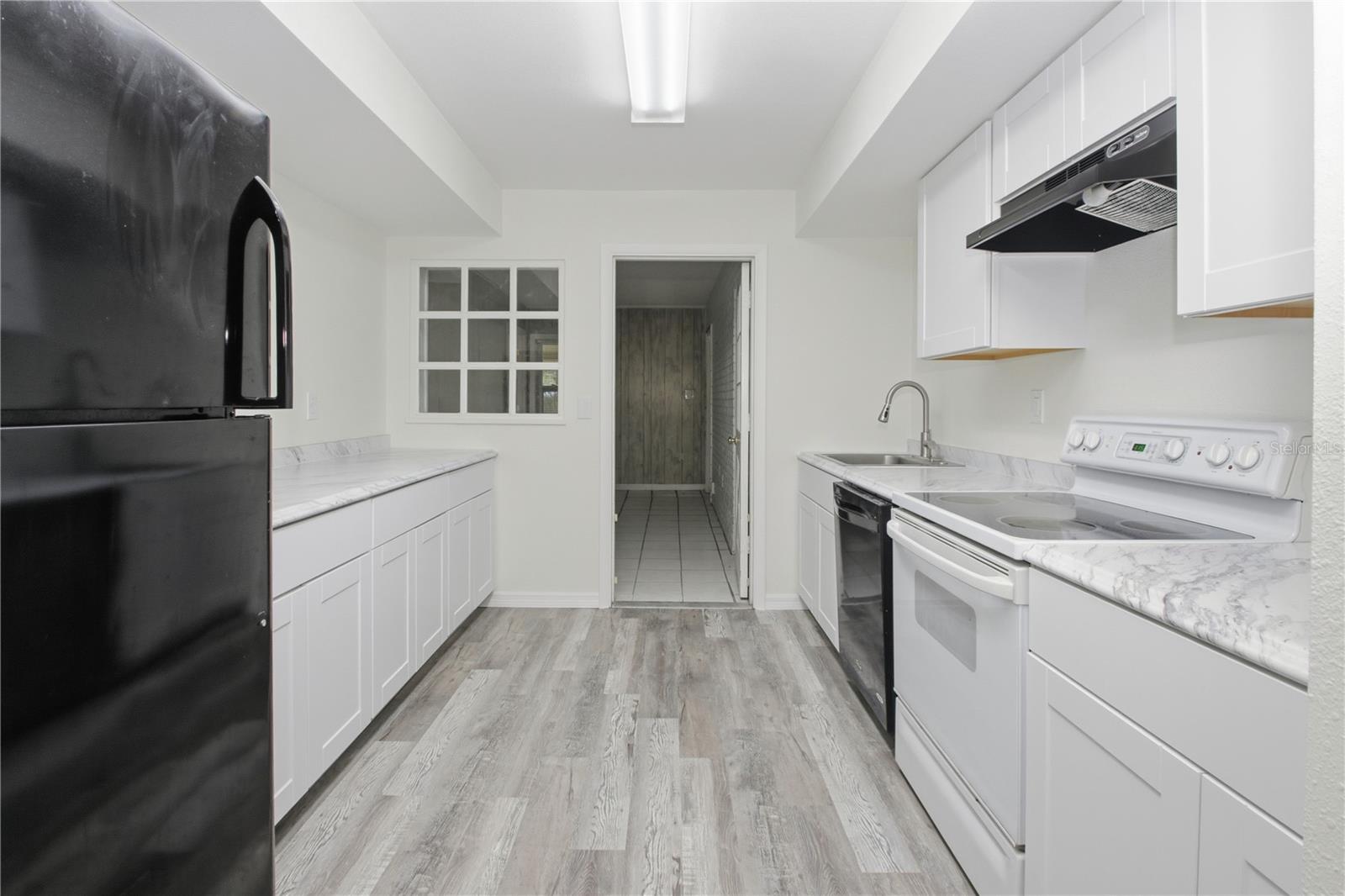 Image 2 of 31 For 103 Fairlane Circle