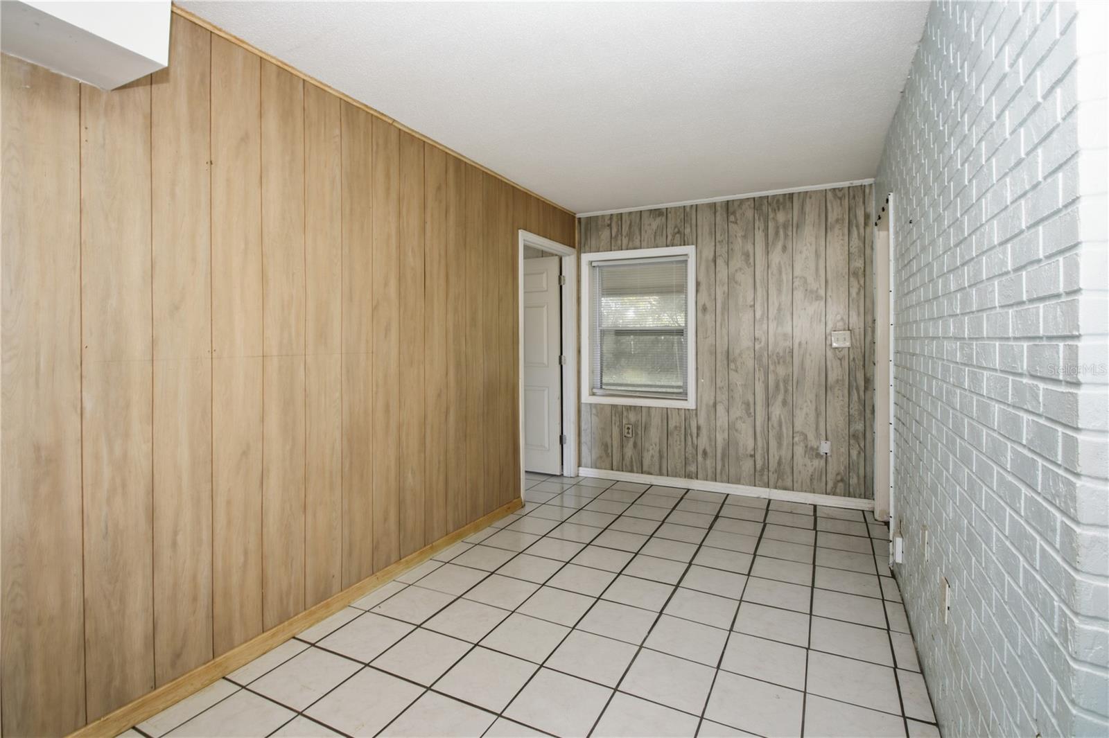 Image 24 of 31 For 103 Fairlane Circle