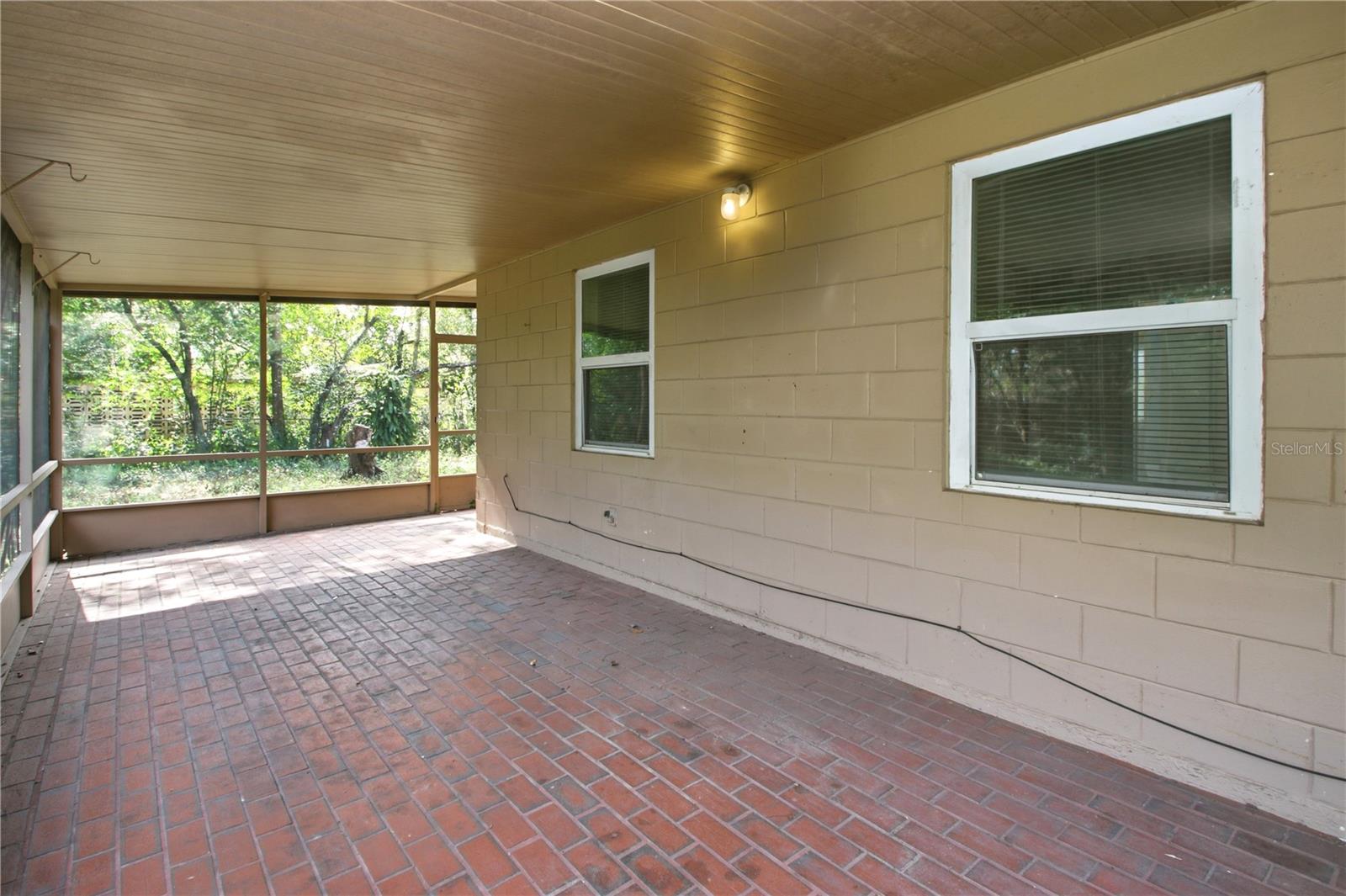 Image 27 of 31 For 103 Fairlane Circle