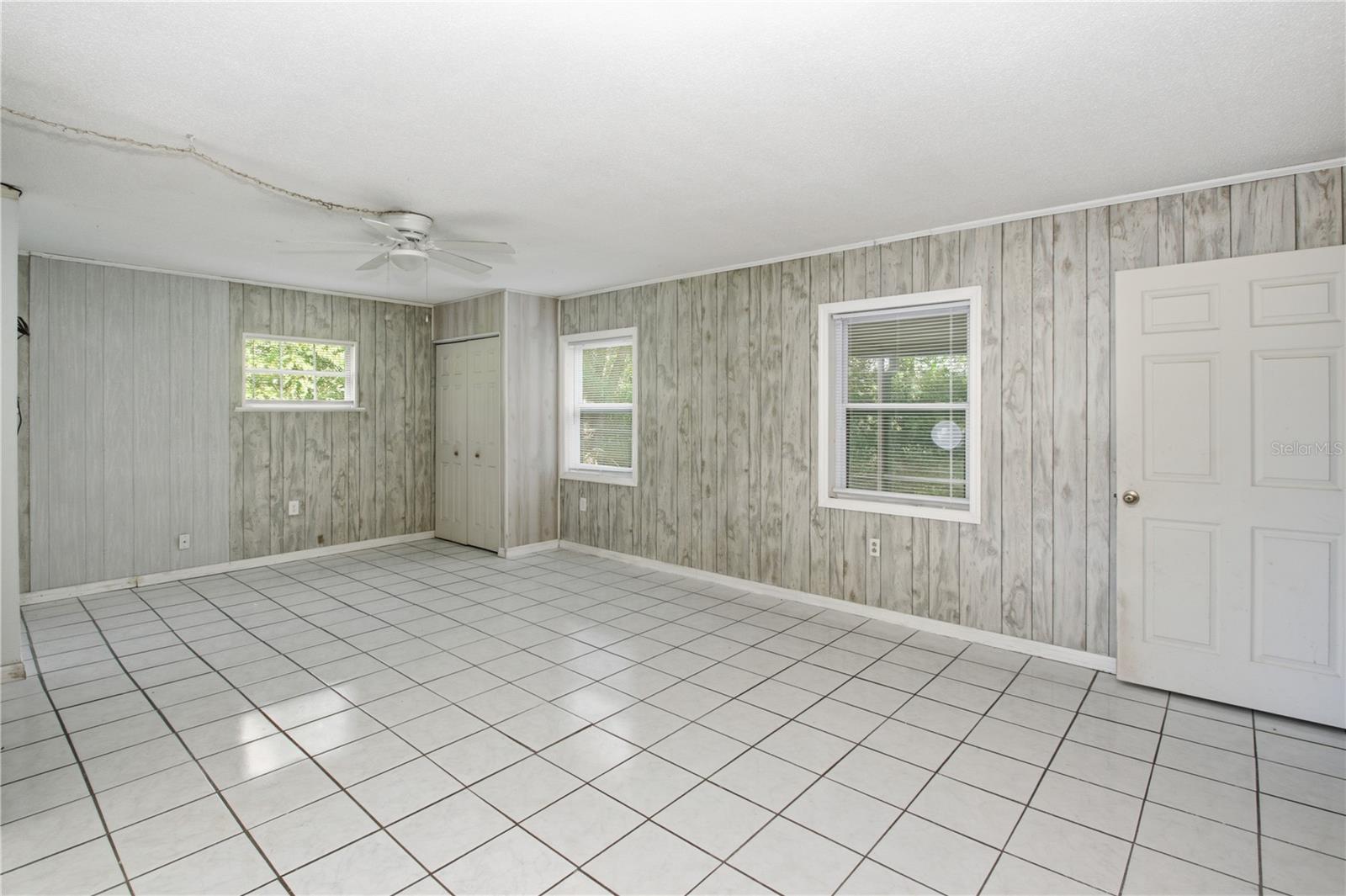 Image 7 of 31 For 103 Fairlane Circle