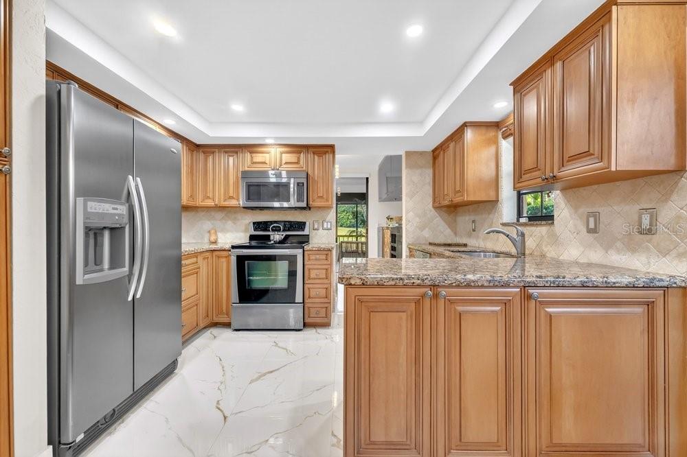 Image 10 of 30 For 7838 La Mirada Drive