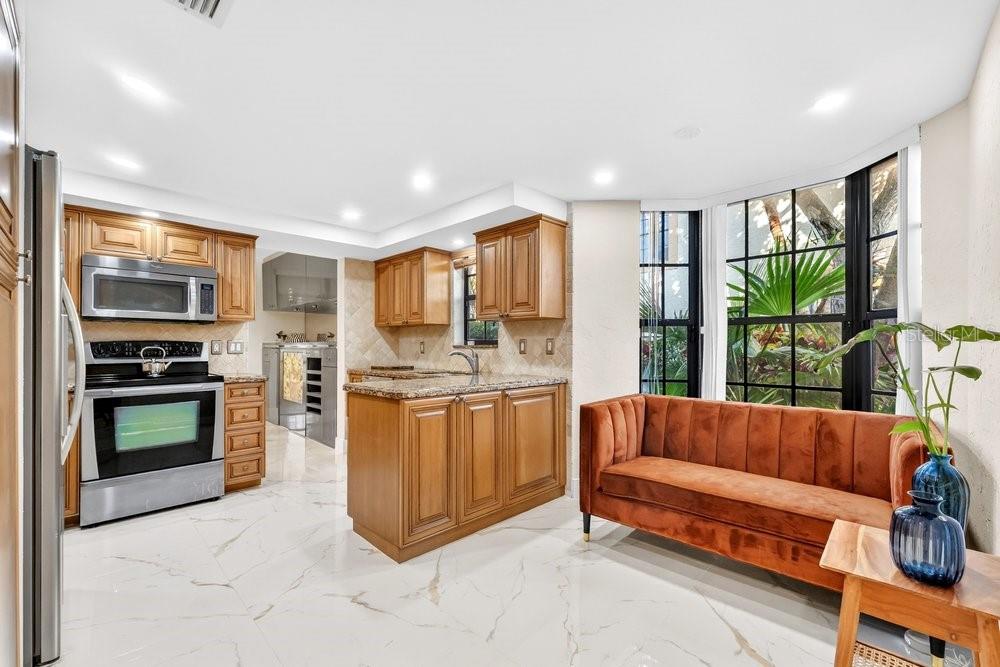 Image 12 of 30 For 7838 La Mirada Drive