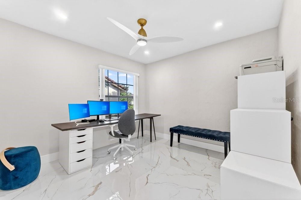 Image 20 of 30 For 7838 La Mirada Drive