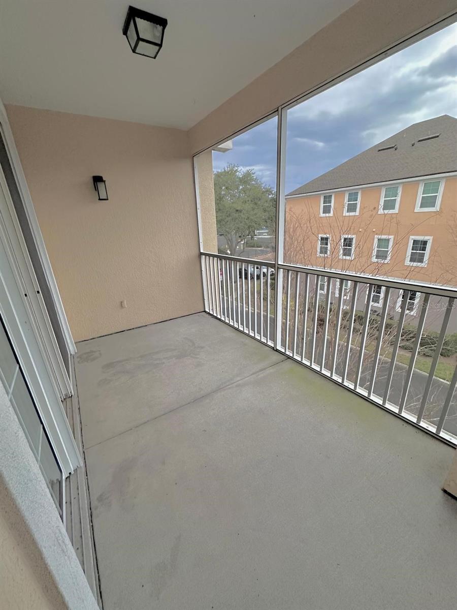 Listing photo id 12 for 3209 Parkchester Square Boulevard 304