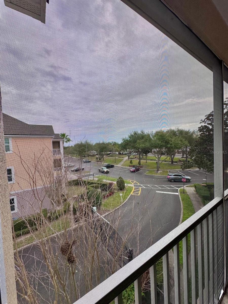 Listing photo id 14 for 3209 Parkchester Square Boulevard 304