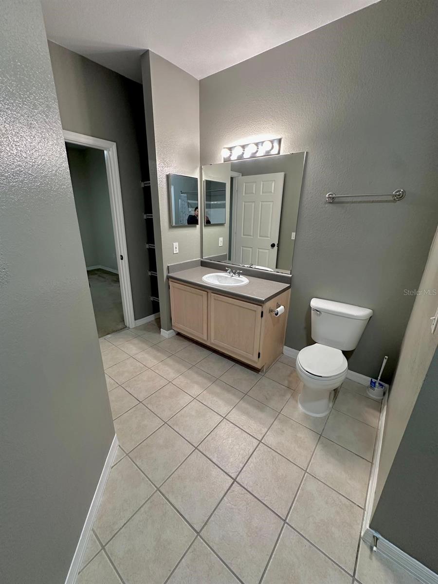 Listing photo id 22 for 3209 Parkchester Square Boulevard 304