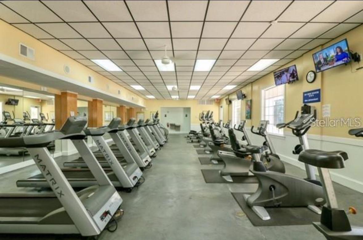 Listing photo id 39 for 3209 Parkchester Square Boulevard 304