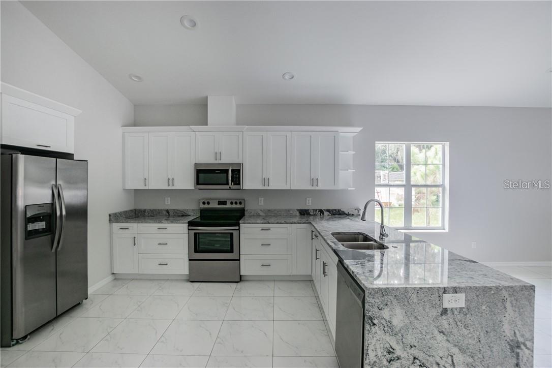 Image 29 of 35 For 8718 Dexter Avenue