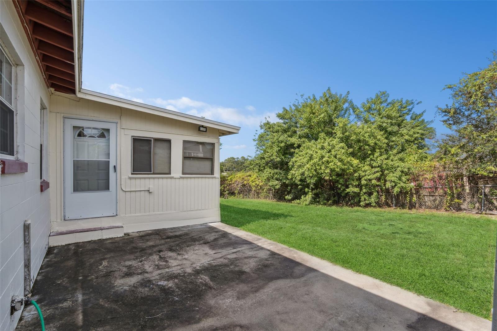 Image 13 of 17 For 7801 Arabian Place