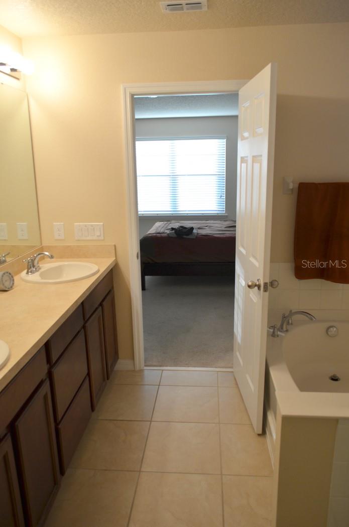 Image 12 of 19 For 4989 Northlawn Way