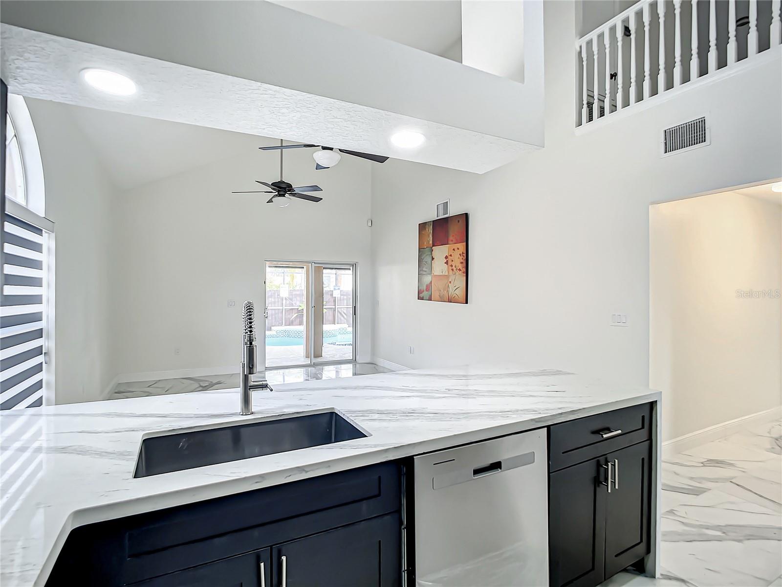 Image 10 of 41 For 8815 Kensington Court