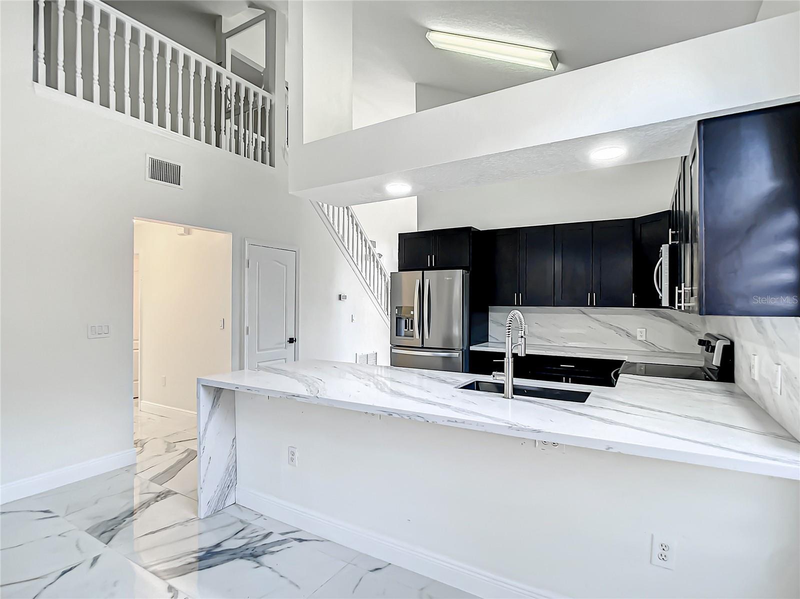 Image 13 of 41 For 8815 Kensington Court