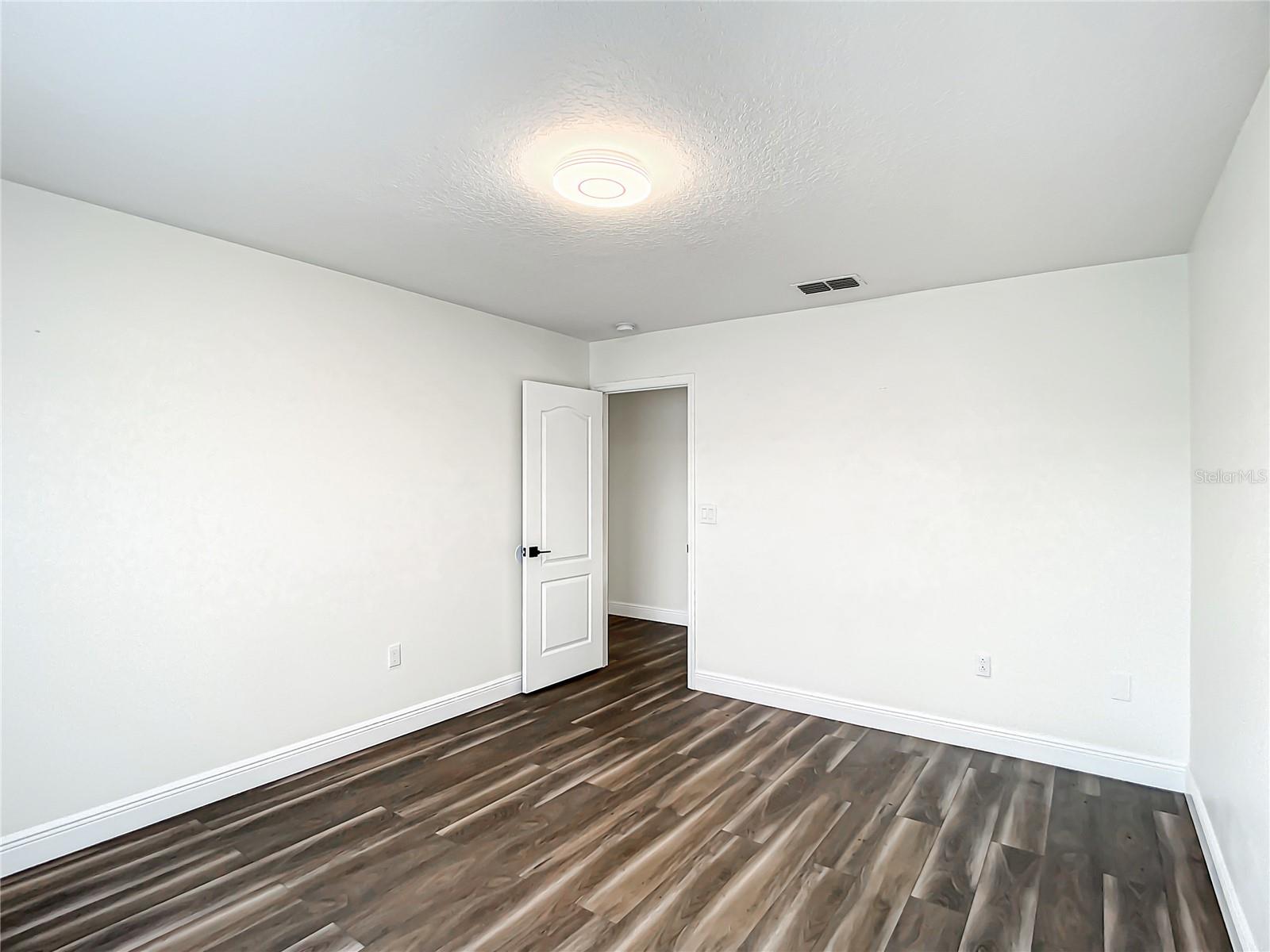 Image 33 of 41 For 8815 Kensington Court