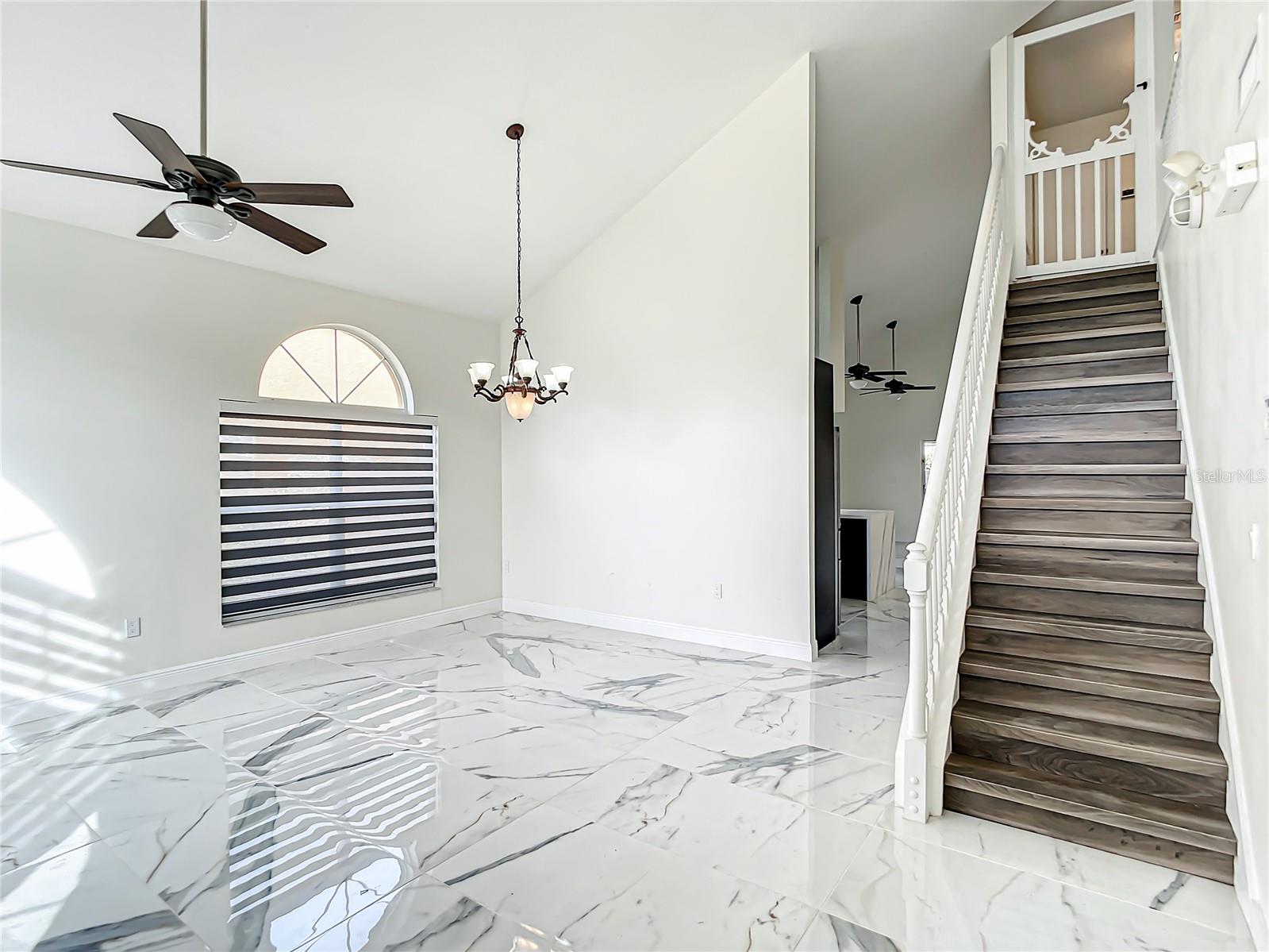 Image 4 of 41 For 8815 Kensington Court