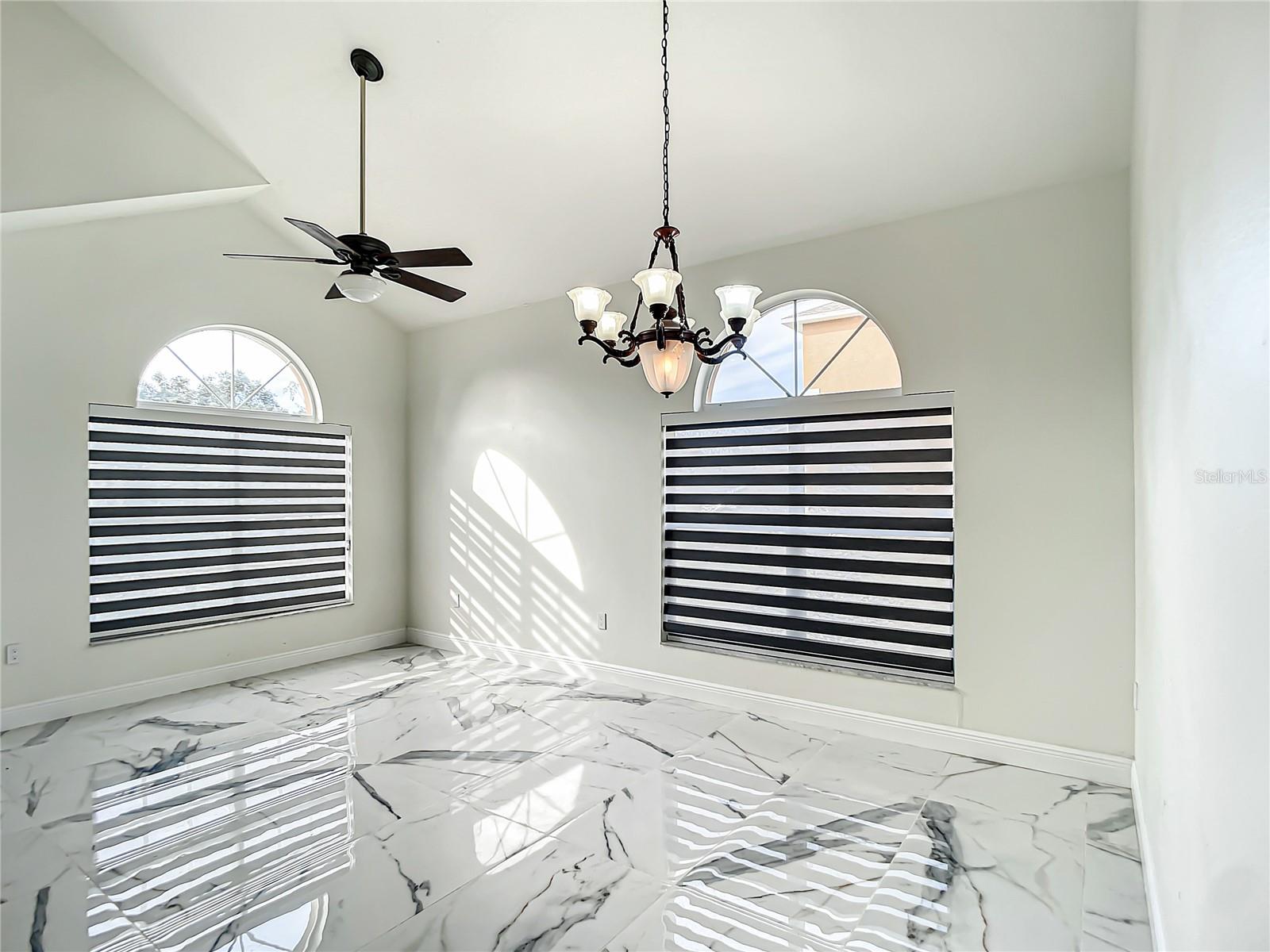 Image 7 of 41 For 8815 Kensington Court