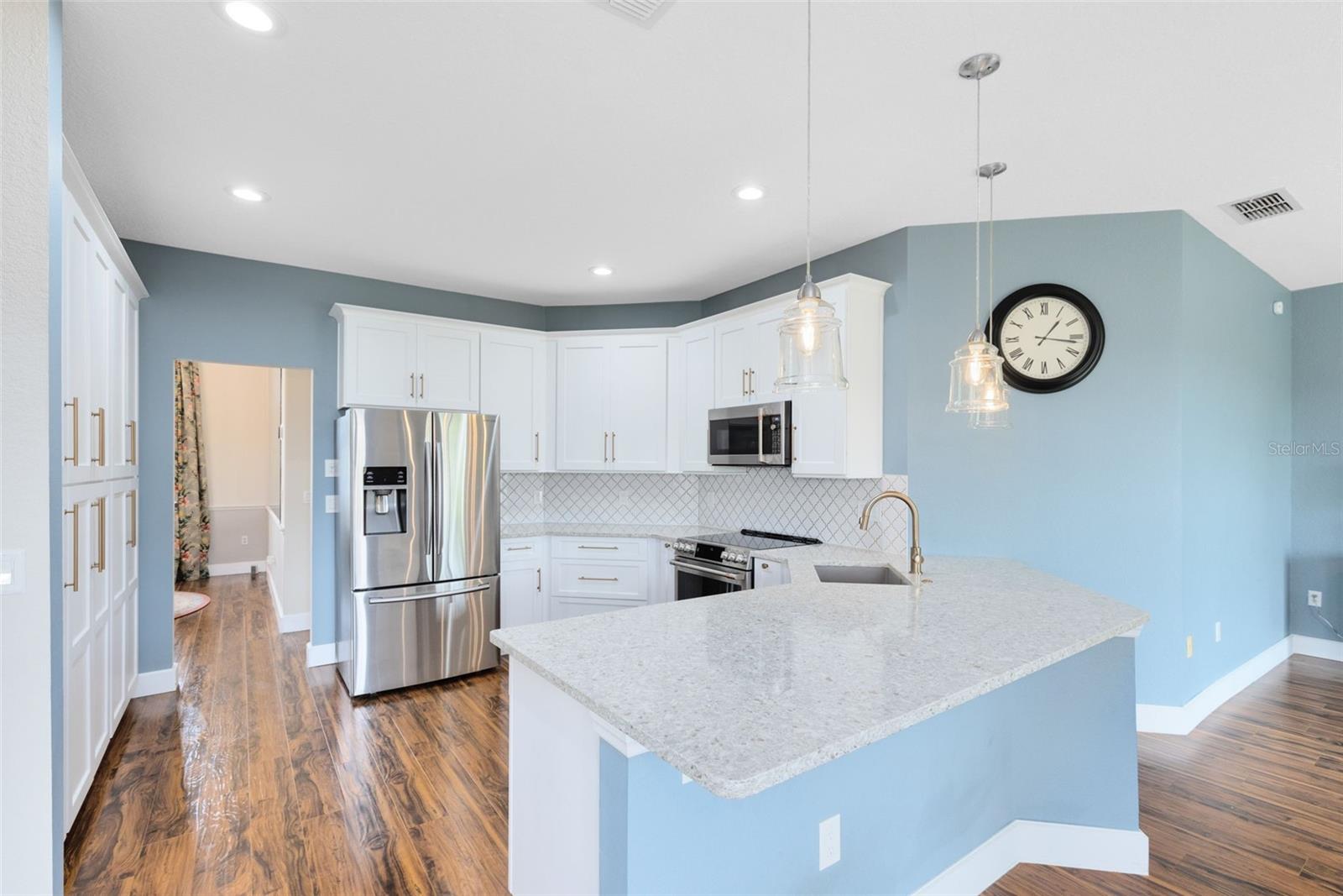 Image 14 of 43 For 111 Harbour Links Court