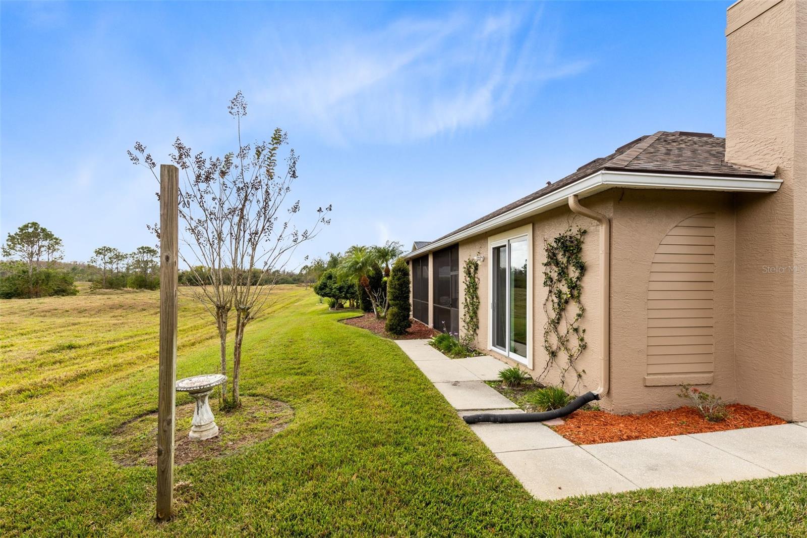 Image 33 of 43 For 111 Harbour Links Court