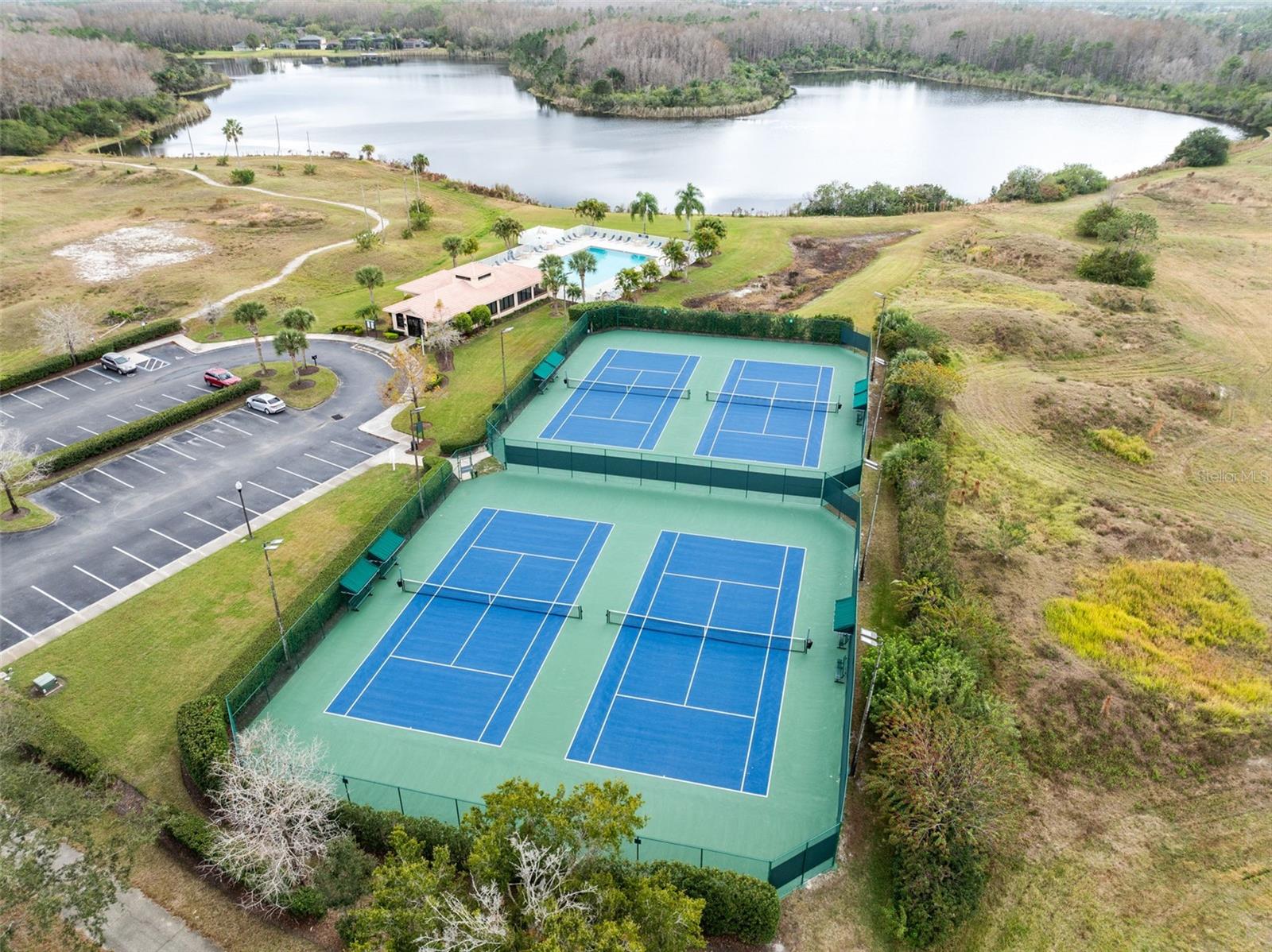 Image 36 of 43 For 111 Harbour Links Court