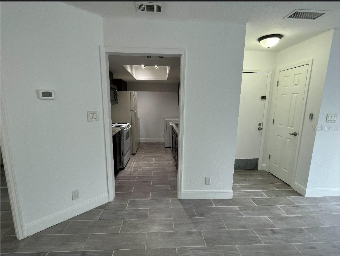 Image 3 of 16 For 2526 Lemon Tree Lane L