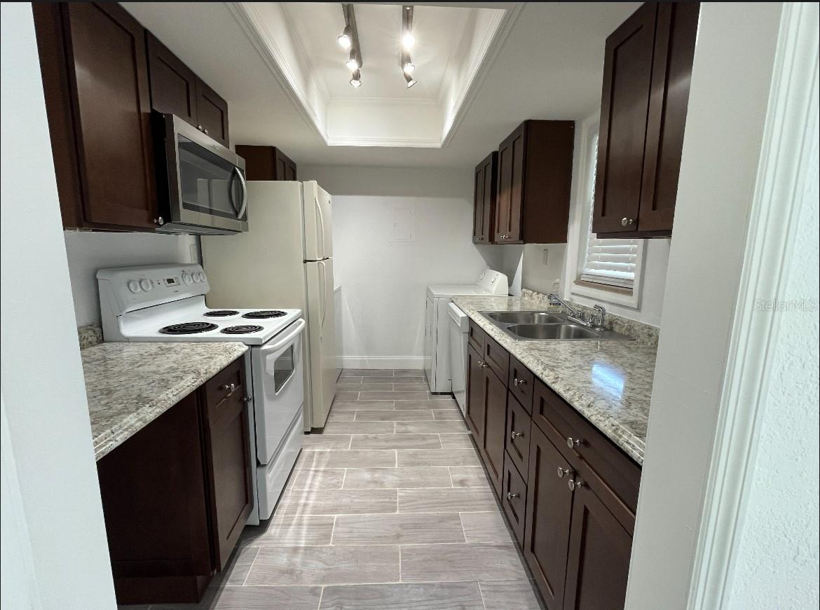 Image 5 of 16 For 2526 Lemon Tree Lane L