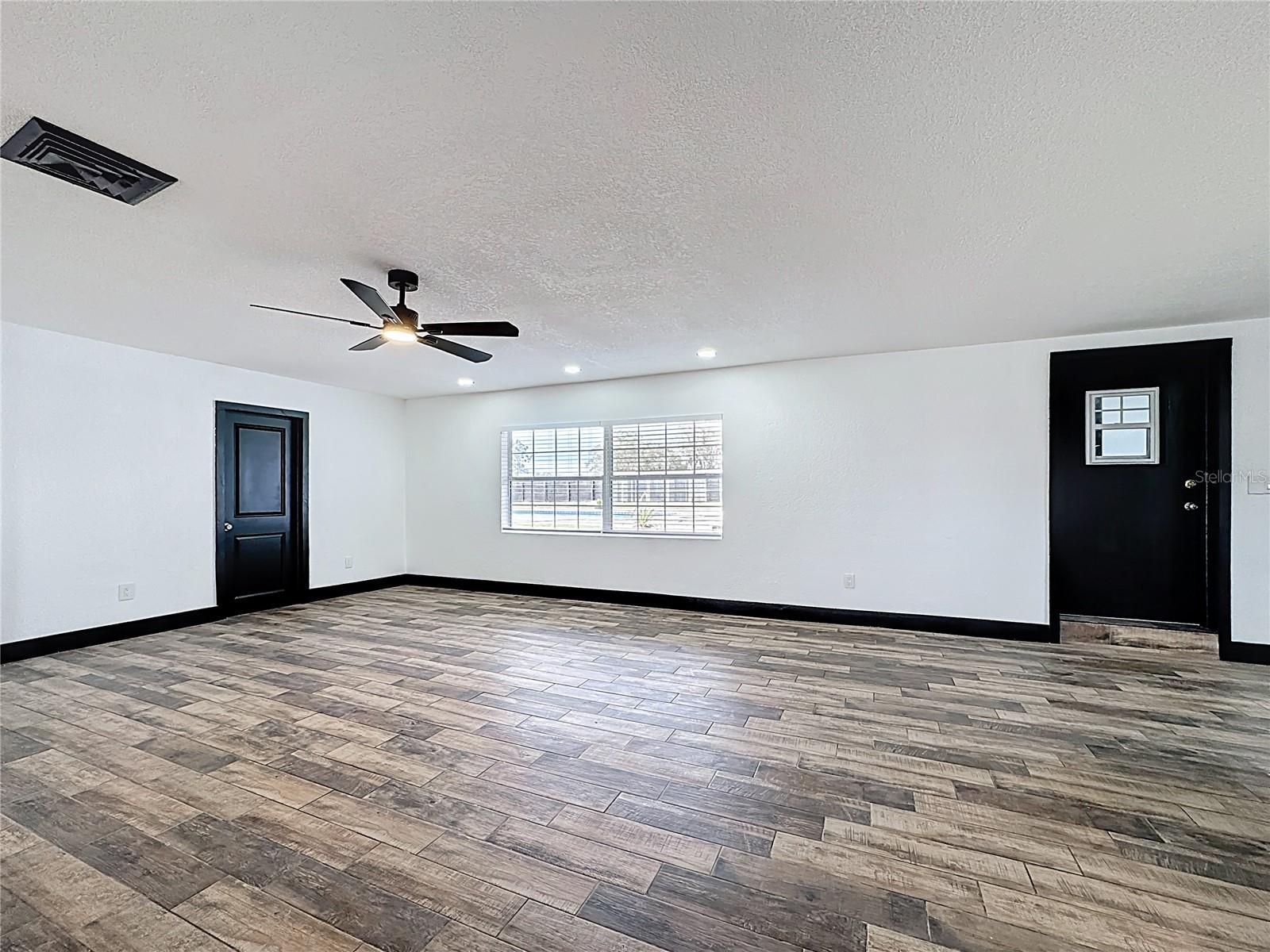 Image 21 of 48 For 1890 Tyner Road