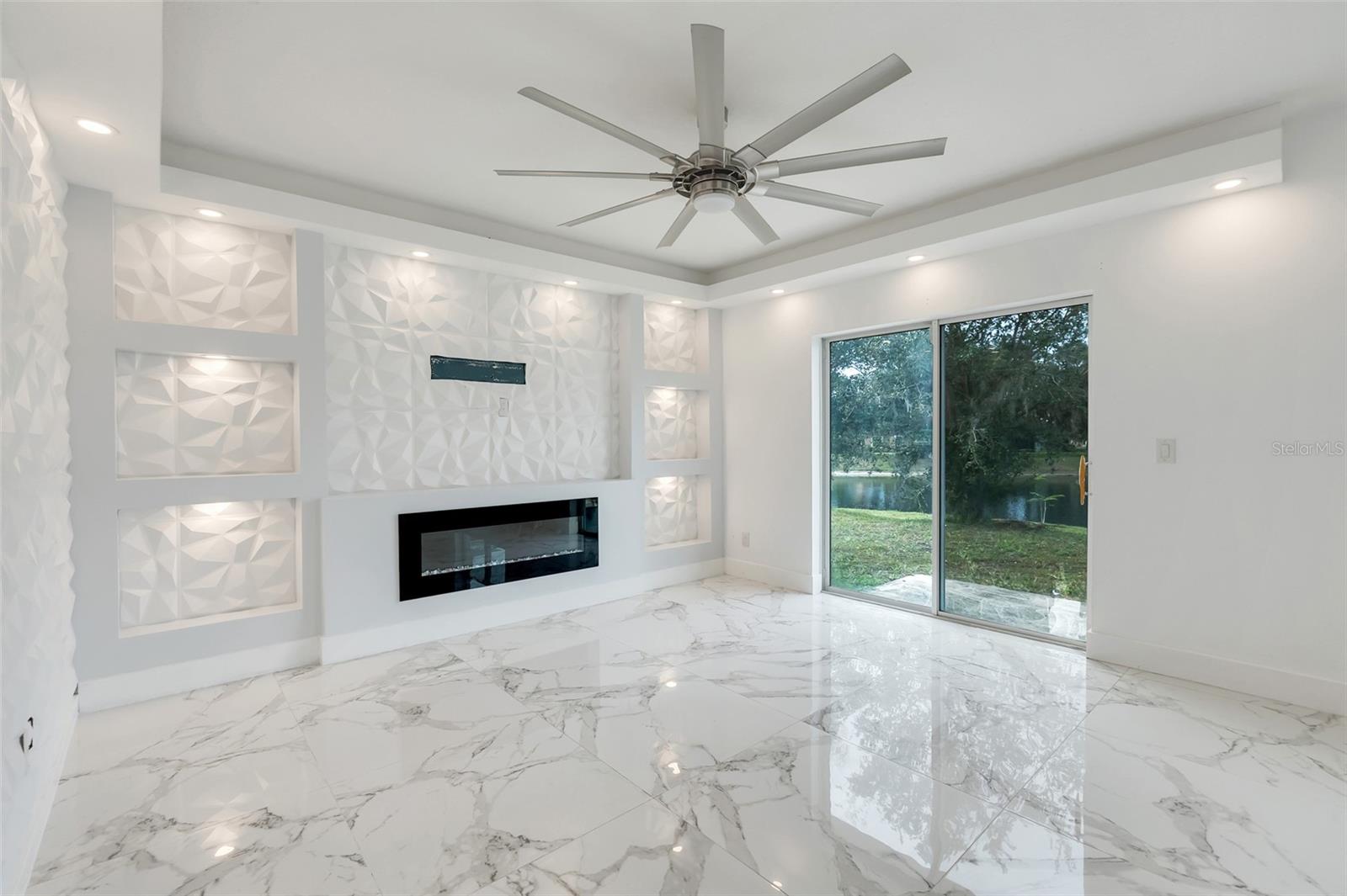 Image 11 of 39 For 4816 Rockvale Drive