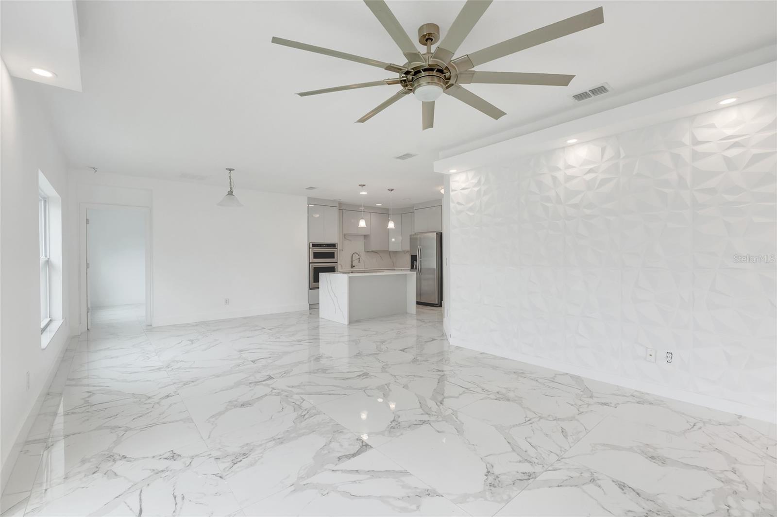 Image 12 of 39 For 4816 Rockvale Drive