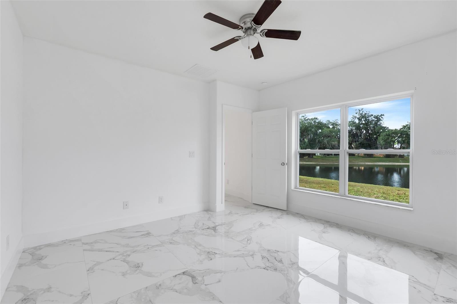 Image 17 of 39 For 4816 Rockvale Drive