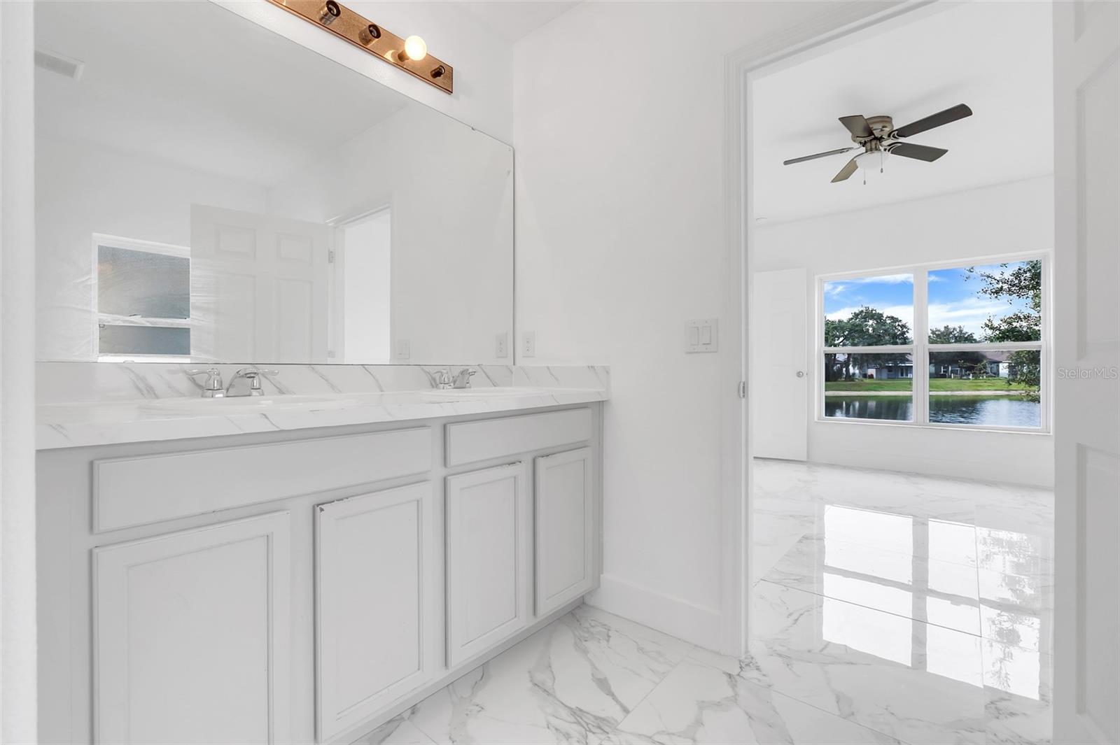 Image 18 of 39 For 4816 Rockvale Drive