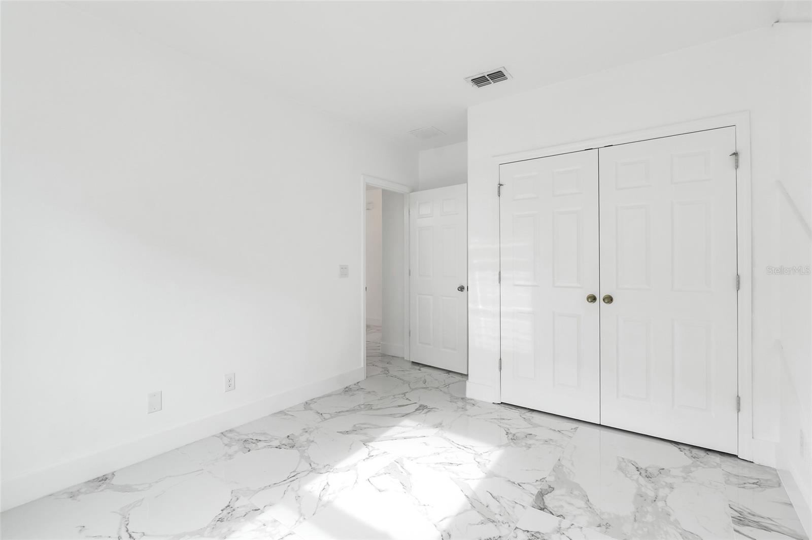 Image 25 of 39 For 4816 Rockvale Drive