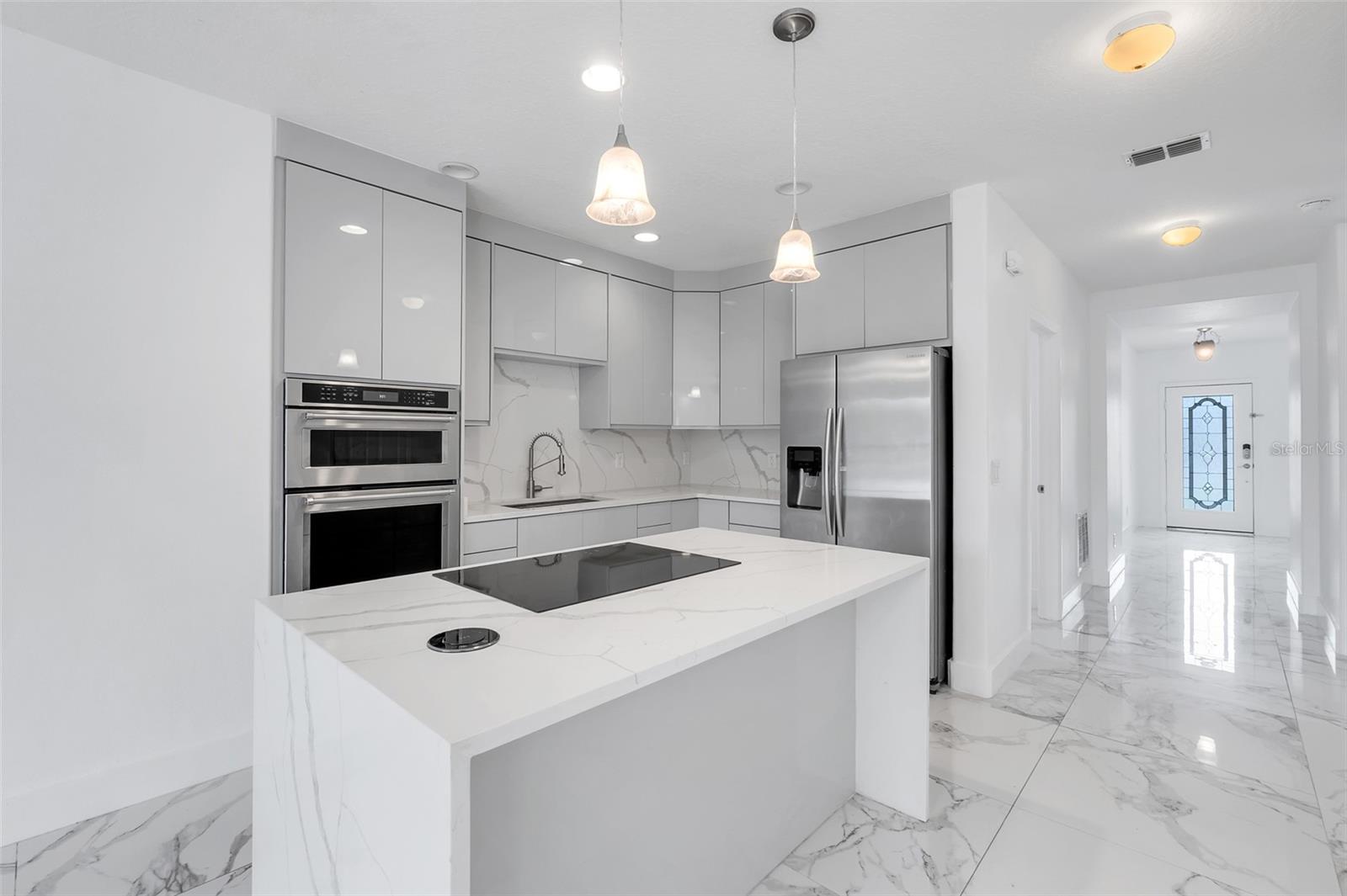 Image 4 of 39 For 4816 Rockvale Drive