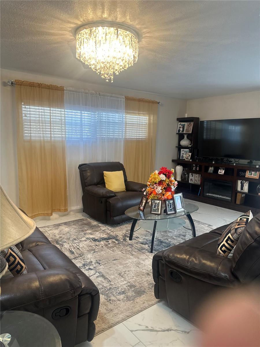 Image 14 of 34 For 7100 Scruboak Lane