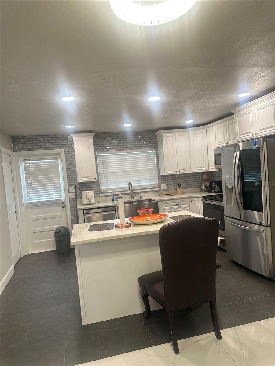 Image 6 of 34 For 7100 Scruboak Lane