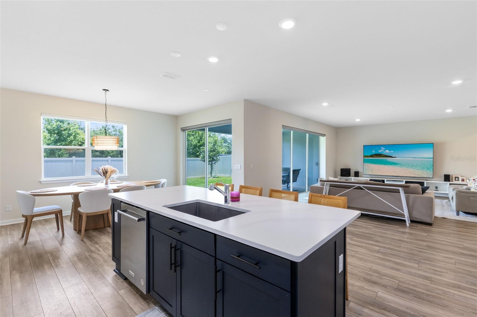 Image 8 of 48 For 5677 Cedar Chase Drive